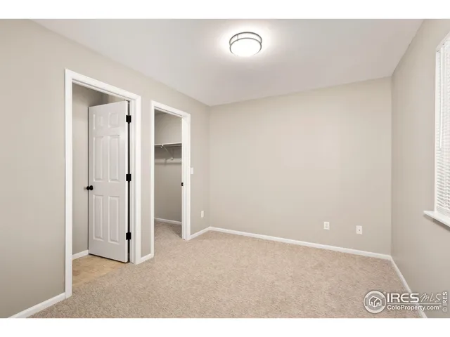 a picture of a bathroom