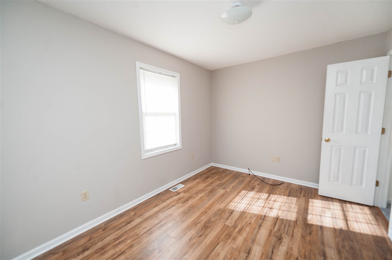 1203 McKelvey Road Fountain Inn, SC 29644 - Photo 11 of 26