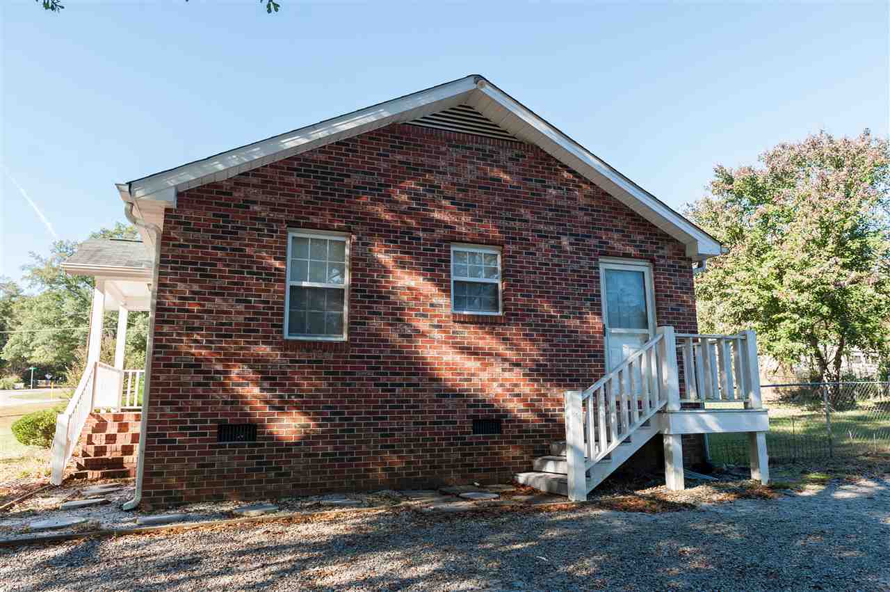 1203 McKelvey Road Fountain Inn, SC 29644 - Photo 4 of 26