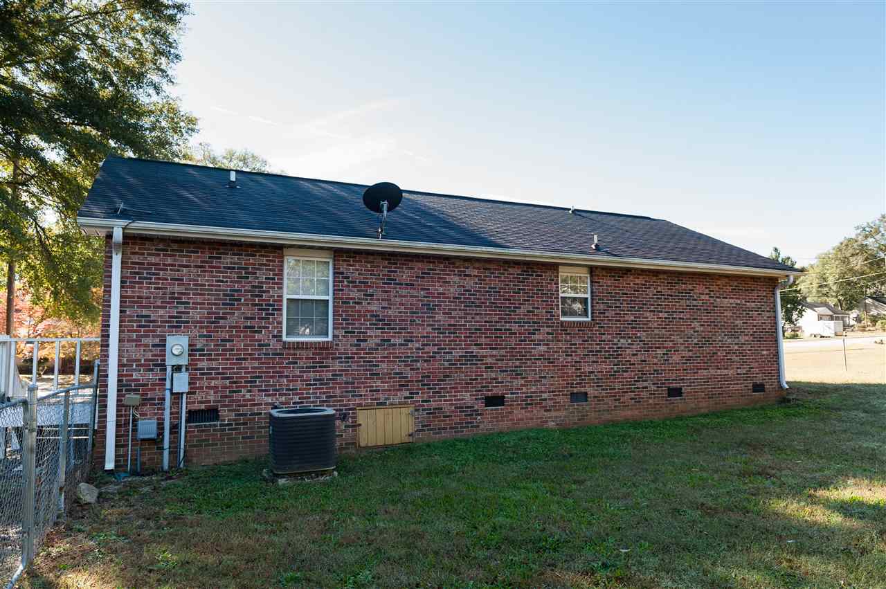 1203 McKelvey Road Fountain Inn, SC 29644 - Photo 7 of 26
