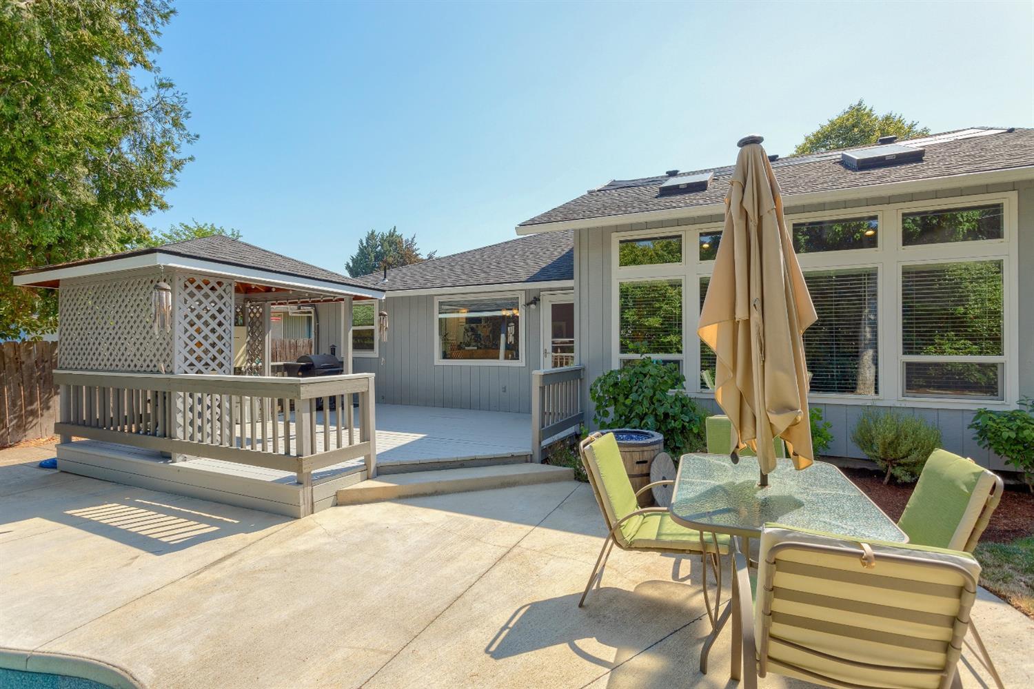 361 Brad Way Central Point, OR 97502 - Photo 10 of 35 Additional Photo