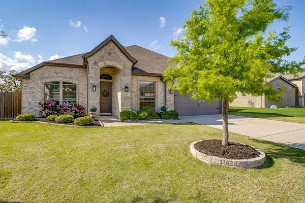 $485,000 | 1616 Glade Meadows Drive, Burleson, TX 76058