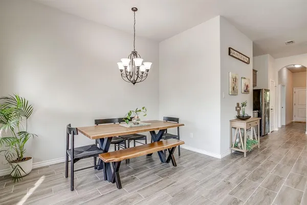 $485,000 | 1616 Glade Meadows Drive, Burleson, TX 76058