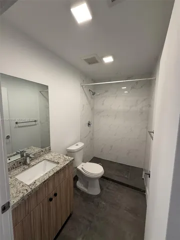 $3,100 | 2010 Southwest 25th Terrace, Unit 302, Miami, FL 33133