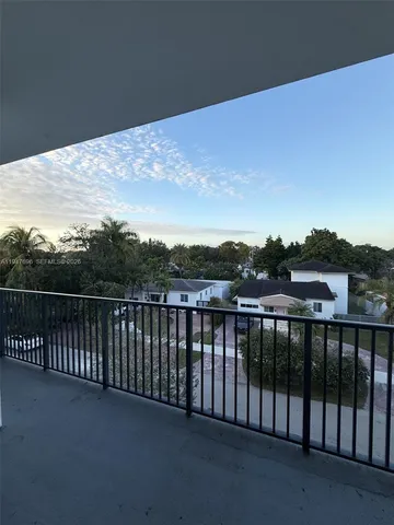 $3,100 | 2010 Southwest 25th Terrace, Unit 302, Miami, FL 33133