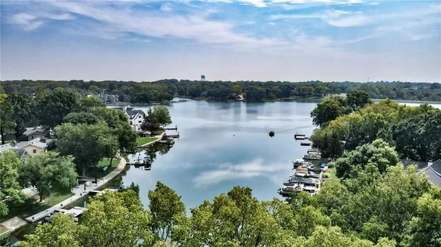 $599,900 | 7610 Northwest Westside Drive, Weatherby Lake, MO 64152