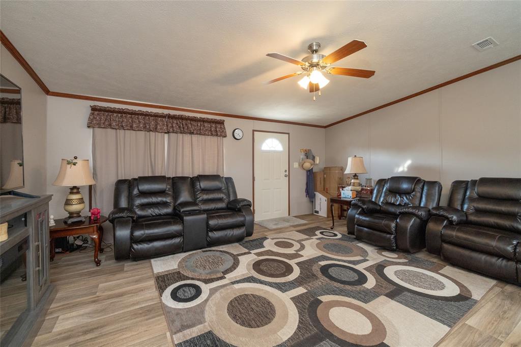 140 Coke Gage Lane Decatur, TX 76234 - Photo 5 of 22