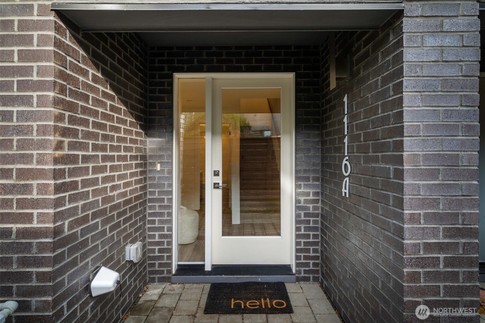 1116 18th Avenue, Unit A Seattle, WA 98122 - Photo 2 of 29