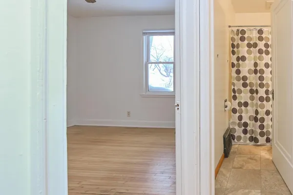 $192,500 | 1715 West Wisconsin Avenue, Appleton, WI 54914