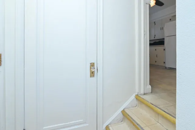 $200,000 | 1715 West Wisconsin Avenue, Appleton, WI 54914