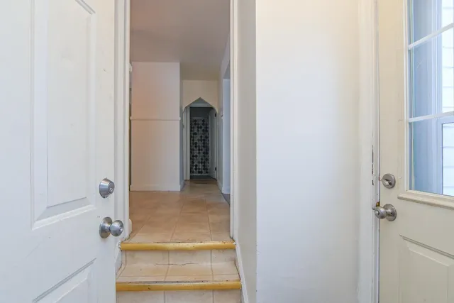 $200,000 | 1715 West Wisconsin Avenue, Appleton, WI 54914