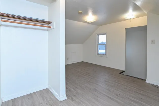 $192,500 | 1715 West Wisconsin Avenue, Appleton, WI 54914