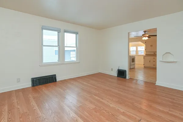 $192,500 | 1715 West Wisconsin Avenue, Appleton, WI 54914