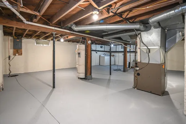 $192,500 | 1715 West Wisconsin Avenue, Appleton, WI 54914