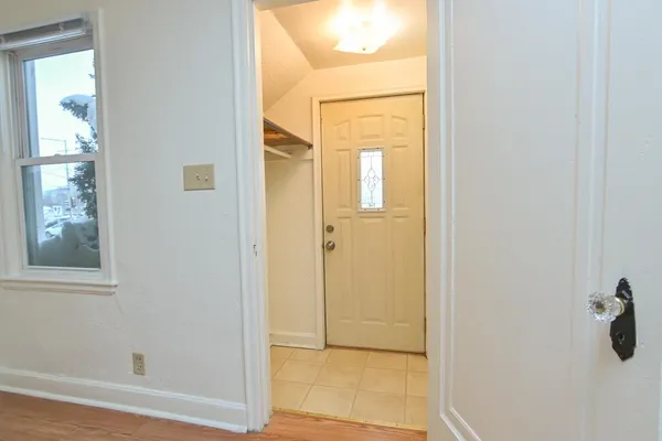 $192,500 | 1715 West Wisconsin Avenue, Appleton, WI 54914