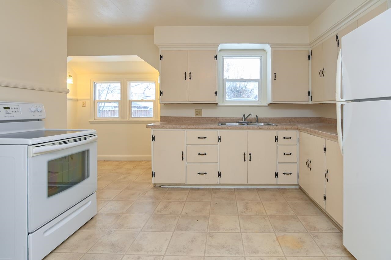 1715 West Wisconsin Avenue Appleton, WI 54914 - Photo 9 of 50