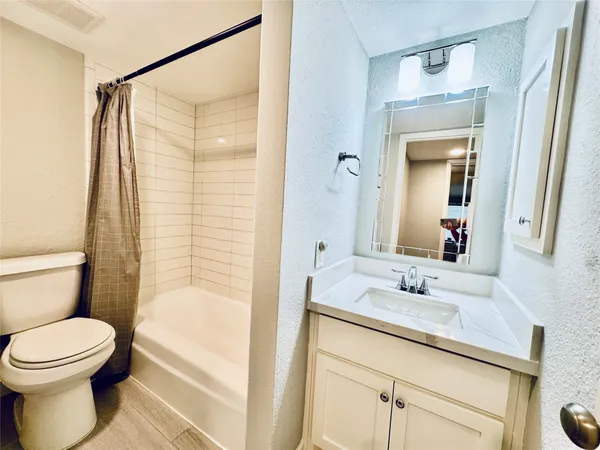 $1,300 | 3131 Cummins Street, Unit 86, Houston, TX 77027