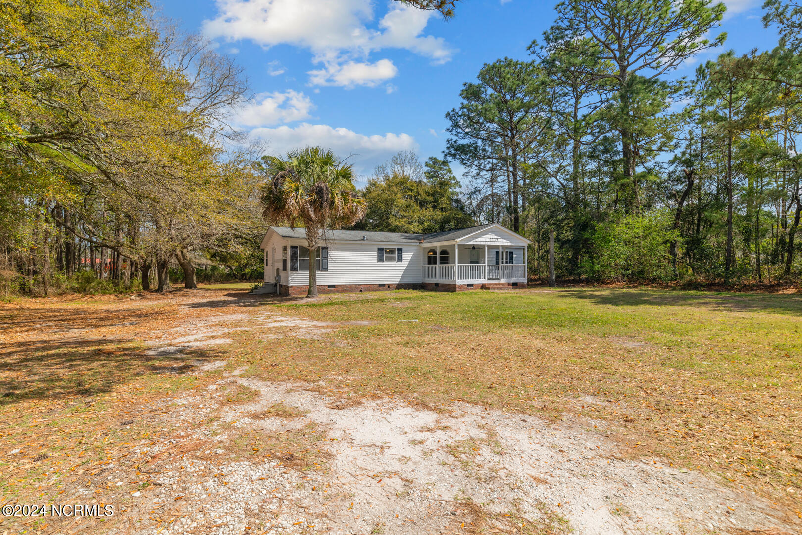1119 CCC Road Sneads Ferry, NC 28460 - Photo 4 of 43 4