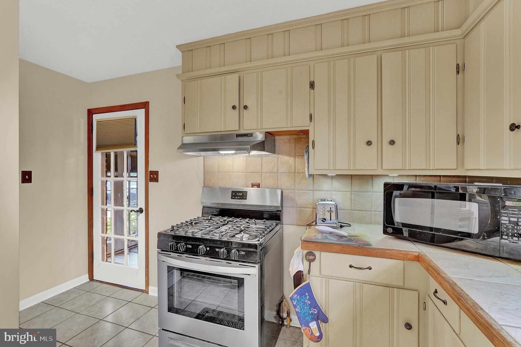 2340 Locust Road Dover, PA 17315 - Photo 12 of 25 Gallery Image 12
