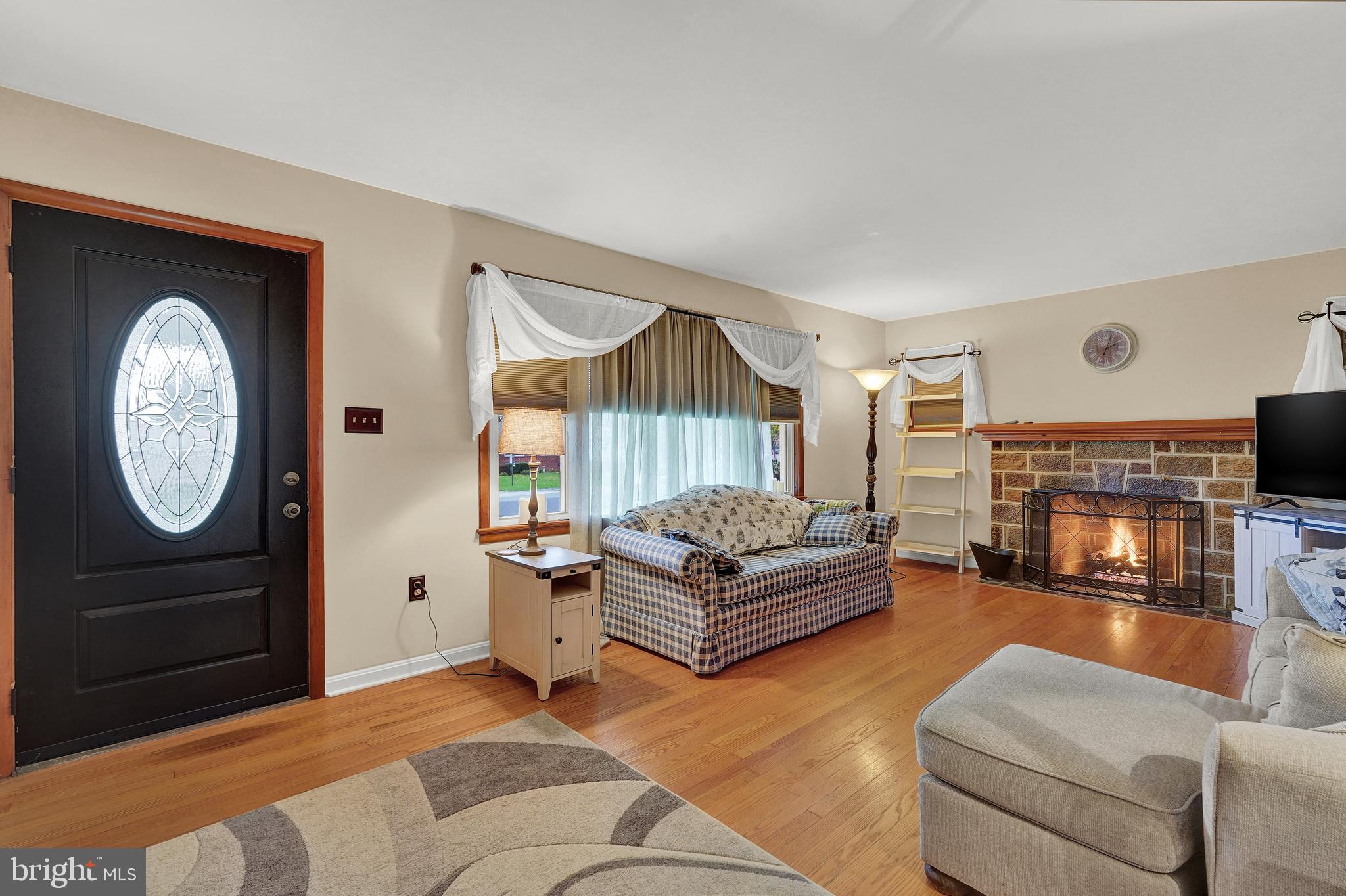 2340 Locust Road Dover, PA 17315 - Photo 3 of 25 Gallery Image 3