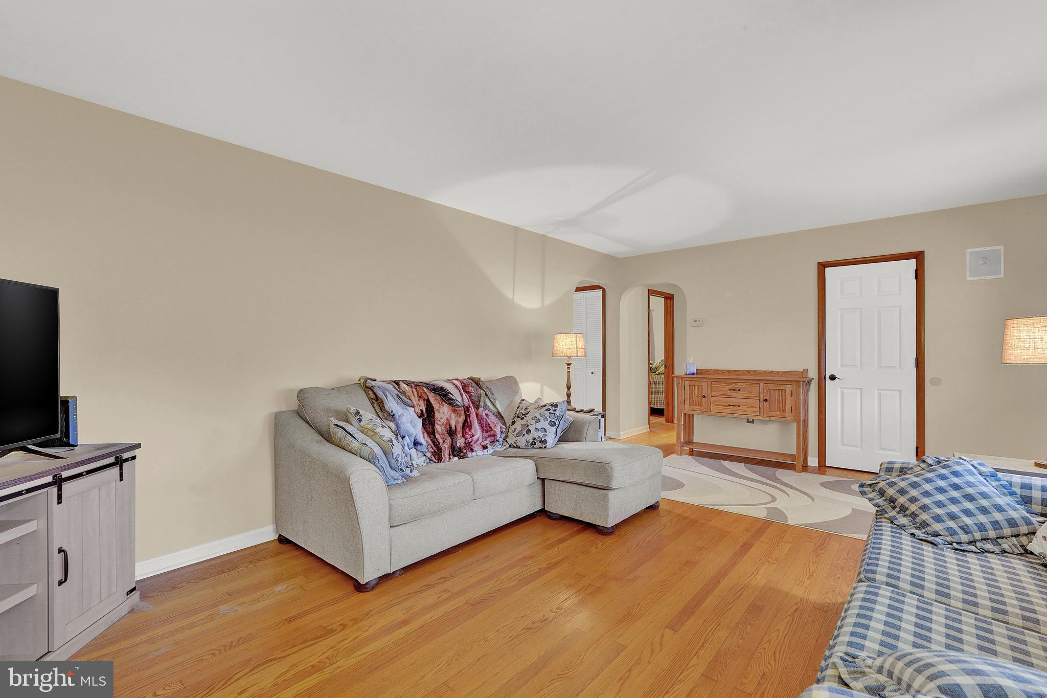 2340 Locust Road Dover, PA 17315 - Photo 6 of 25 Gallery Image 6