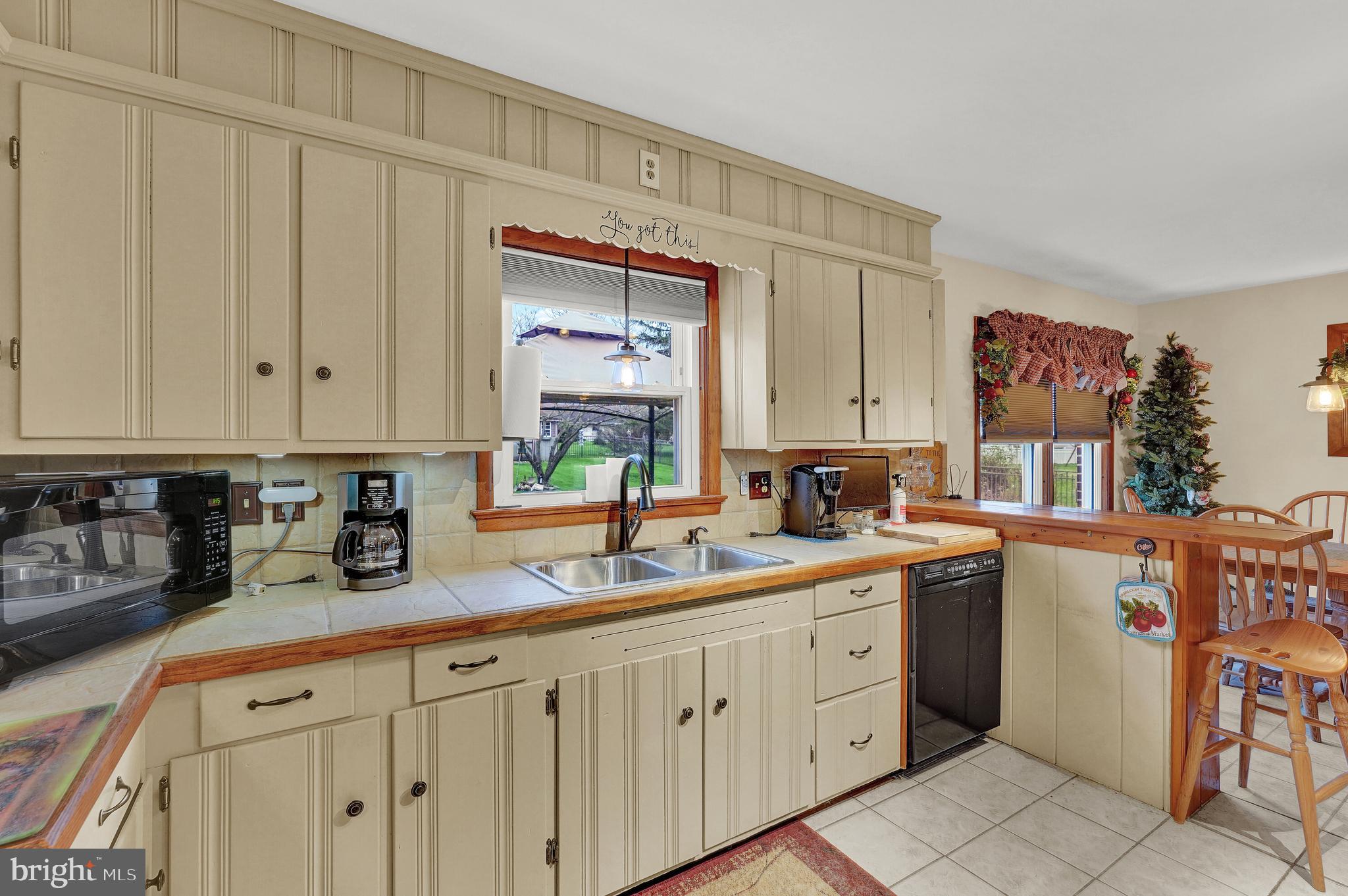 2340 Locust Road Dover, PA 17315 - Photo 9 of 25 Gallery Image 9