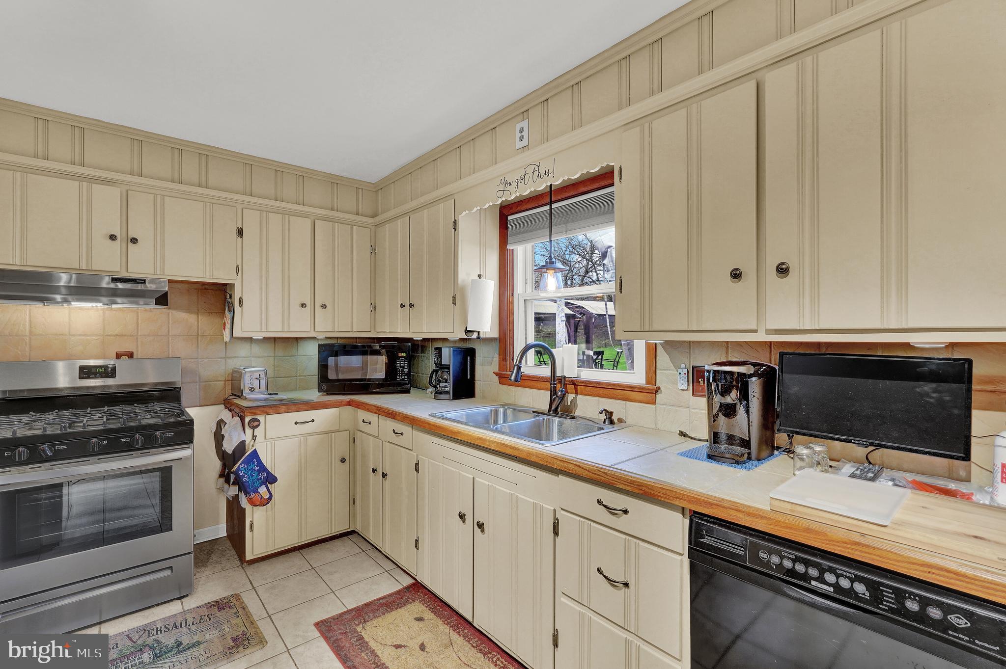 2340 Locust Road Dover, PA 17315 - Photo 10 of 25 Gallery Image 10