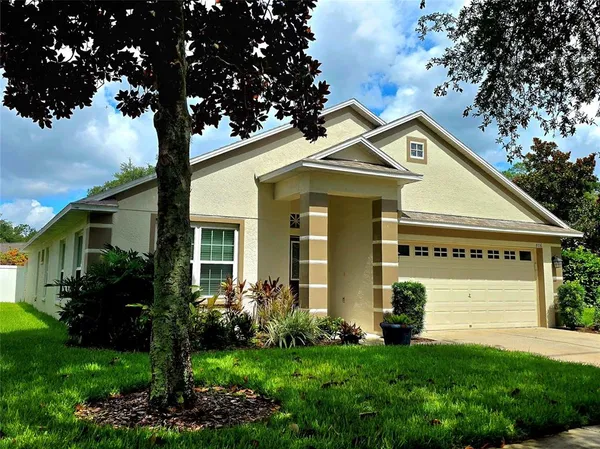 $2,500 | 806 Lesa Glen Place, Brandon, FL 33510