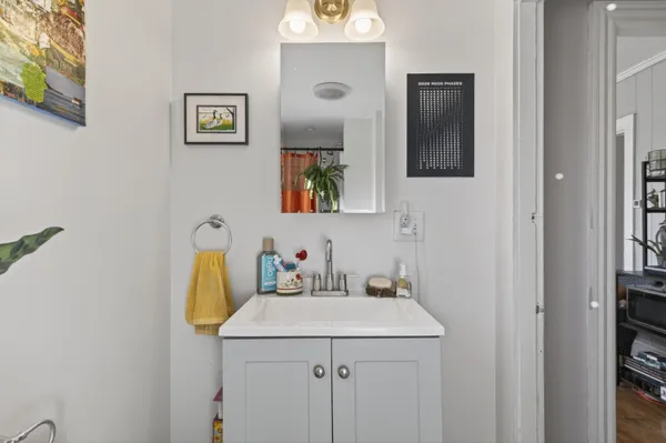 $480,000 | 100 Route 133 Winthrop Me 04364, Winthrop, ME 04364