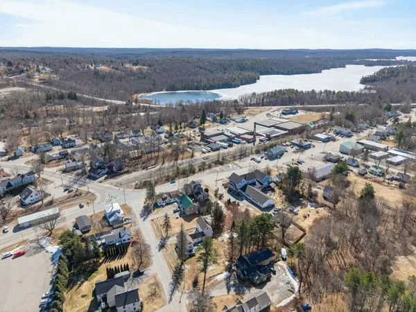 $480,000 | 100 Route 133 Winthrop Me 04364, Winthrop, ME 04364