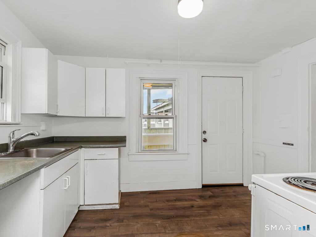 530 Main Street Middletown, CT 06457 - Photo 2 of 11