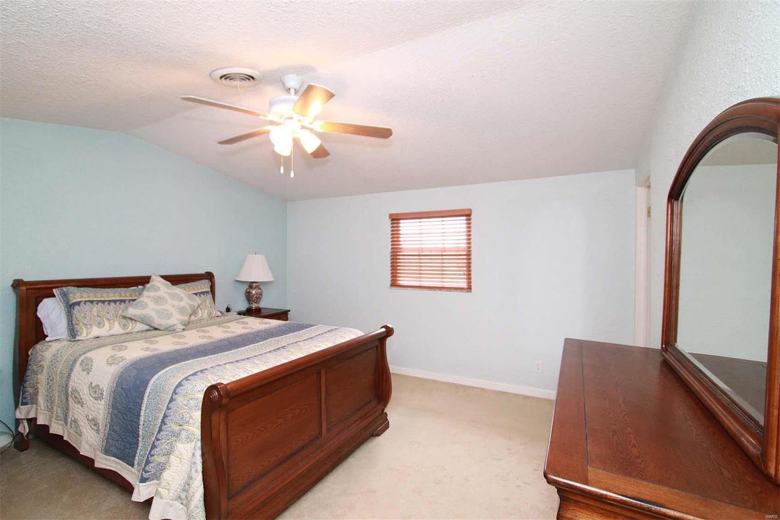 19 Clover Drive Belleville, IL 62221 - Photo 18 of 29 Gallery Image 18