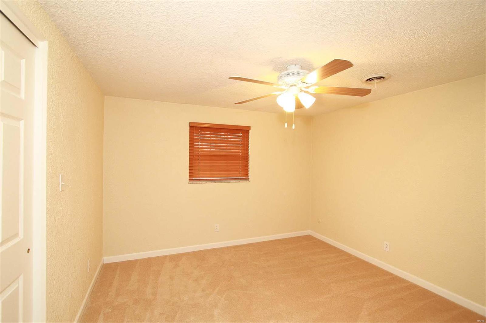 19 Clover Drive Belleville, IL 62221 - Photo 21 of 29 Gallery Image 21