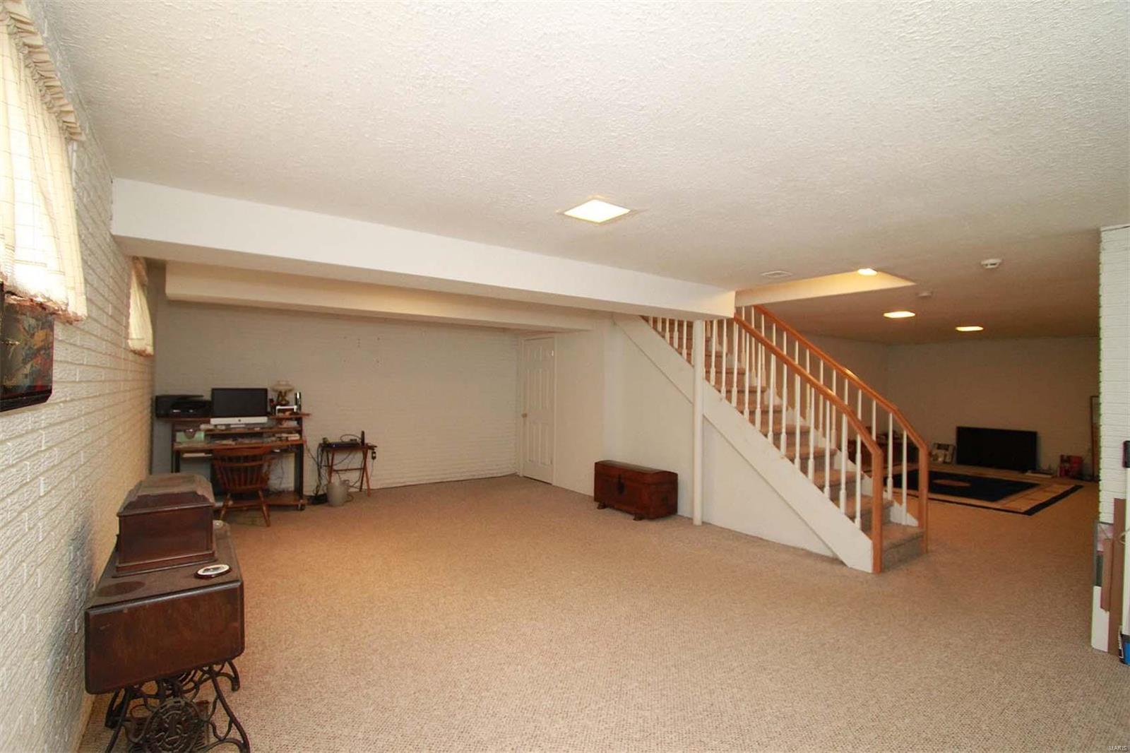 19 Clover Drive Belleville, IL 62221 - Photo 22 of 29 Gallery Image 22