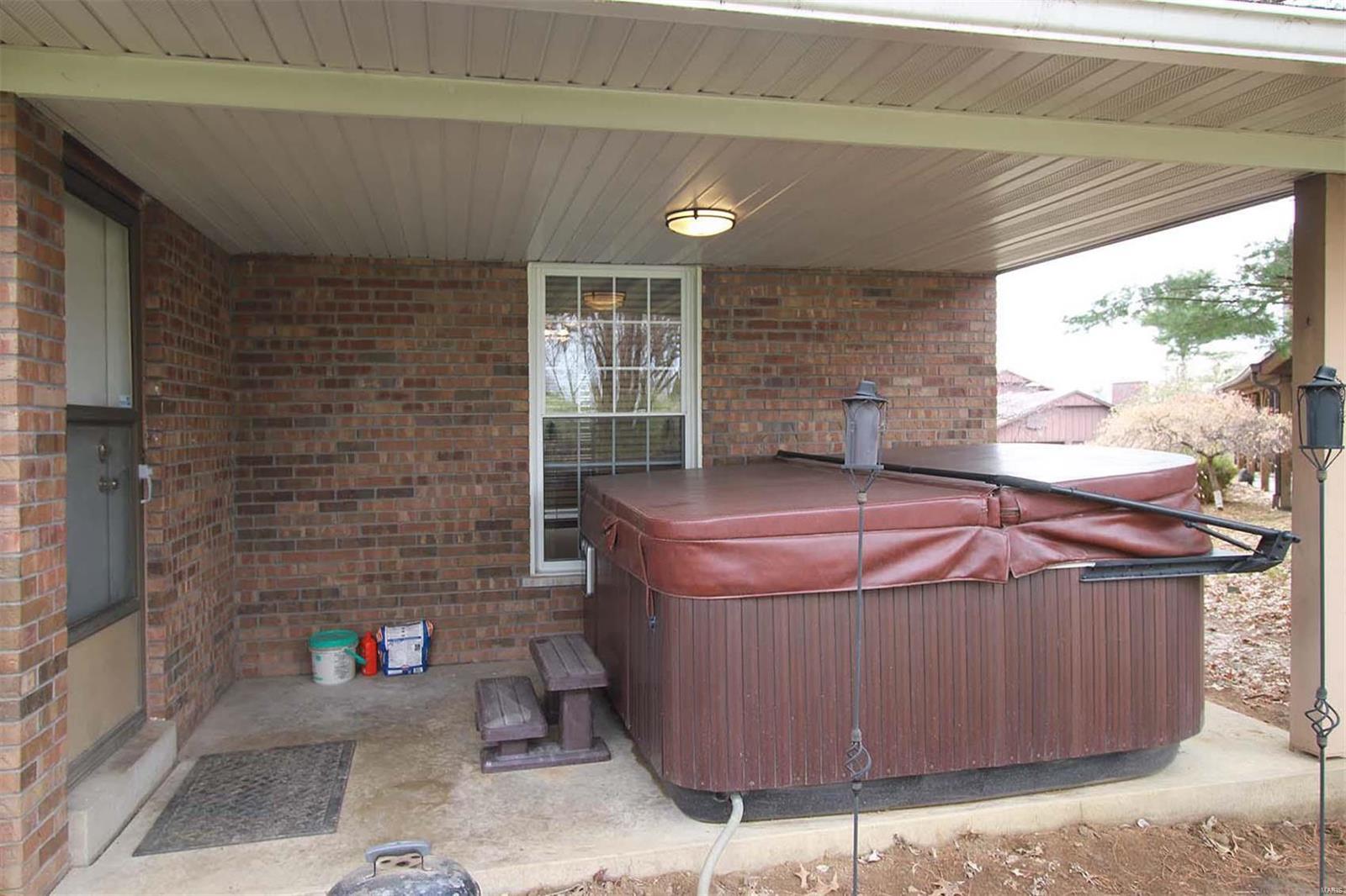 19 Clover Drive Belleville, IL 62221 - Photo 4 of 29 Gallery Image 4