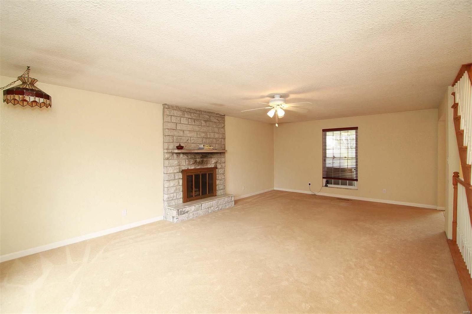 19 Clover Drive Belleville, IL 62221 - Photo 8 of 29 Gallery Image 8