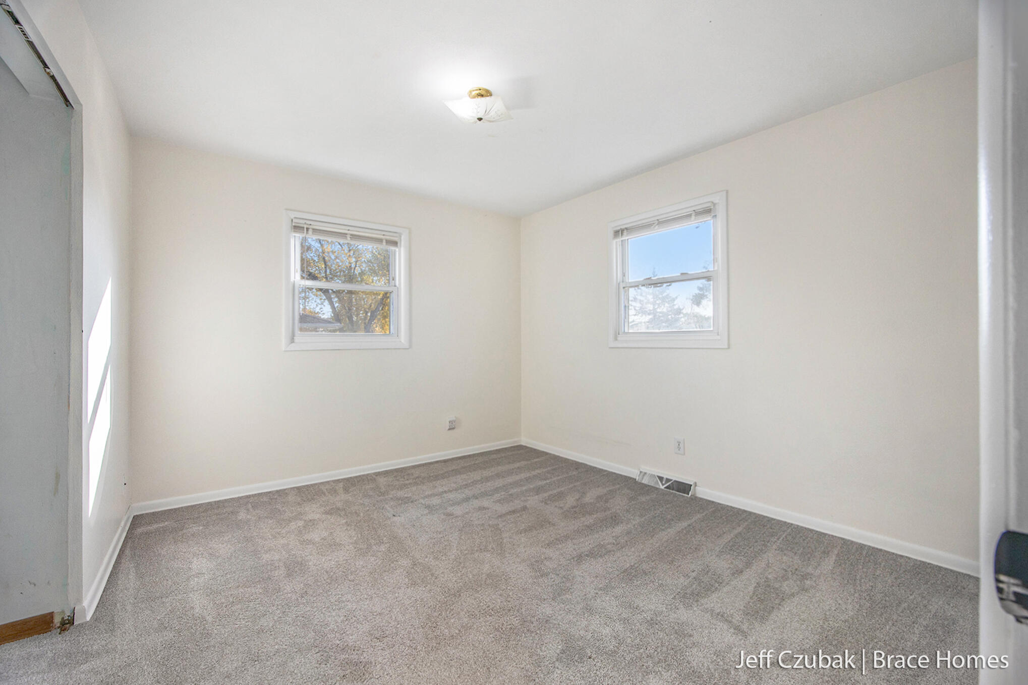 1430 Winifred Street Jenison, MI 49428 - Photo 12 of 32 1430 Winifred-82