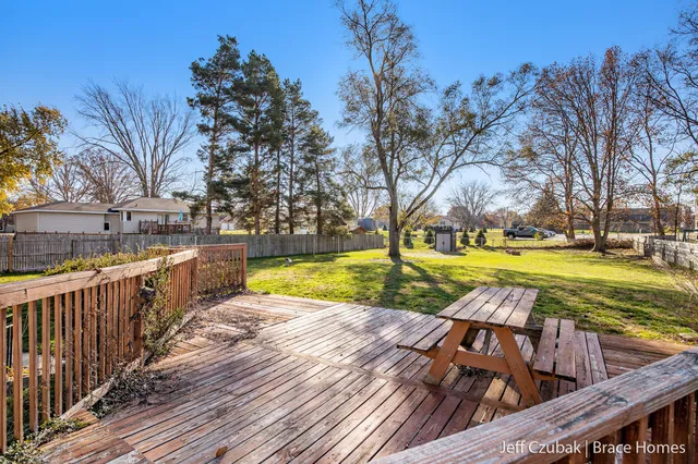 $275,000 | 1430 Winifred Street, Jenison, MI 49428