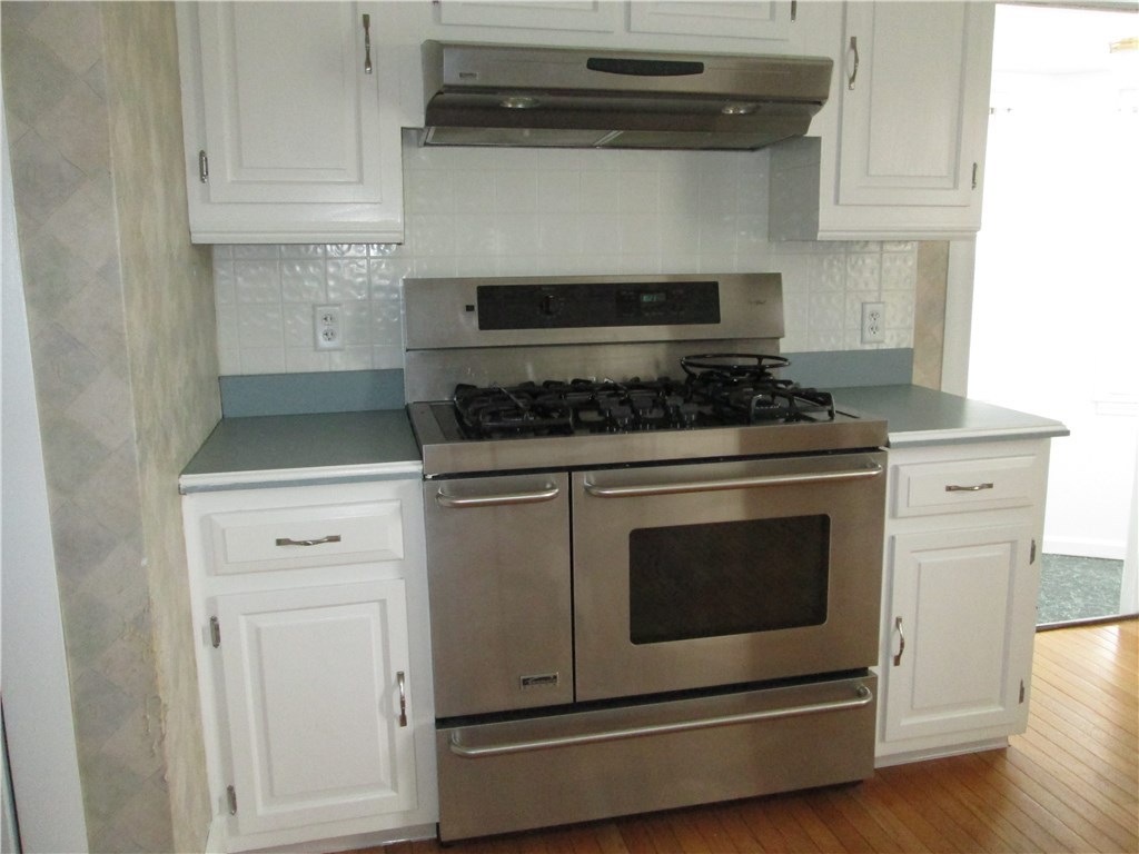 1 Cobble Hill Road Lincoln, RI 02865 - Photo 14 of 26 KITCHEN