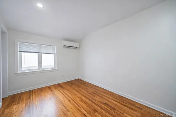 $942,000 | 2858 Sampson Avenue | Throgs Neck