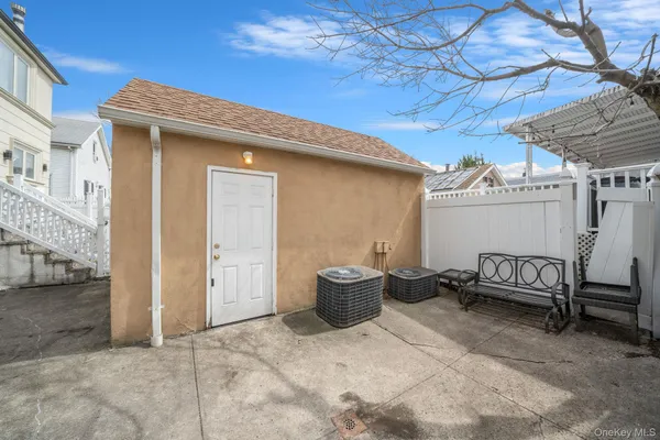 $942,000 | 2858 Sampson Avenue | Throgs Neck