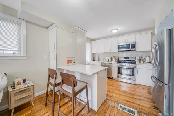 $942,000 | 2858 Sampson Avenue | Throgs Neck