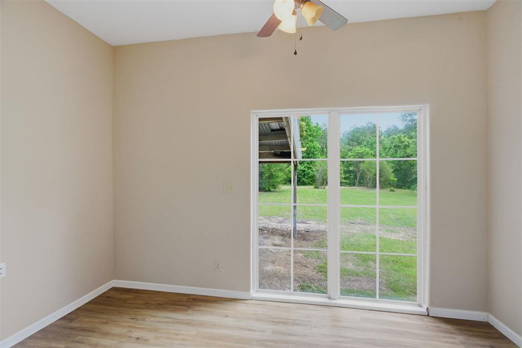 1256 Panhandle Road Dequincy, LA 70633 - Photo 7 of 22