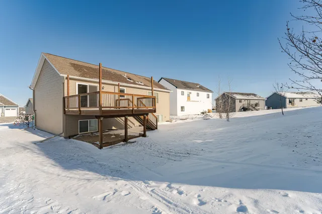 $485,000 | 830 Towne Drive Northeast, Byron, MN 55920