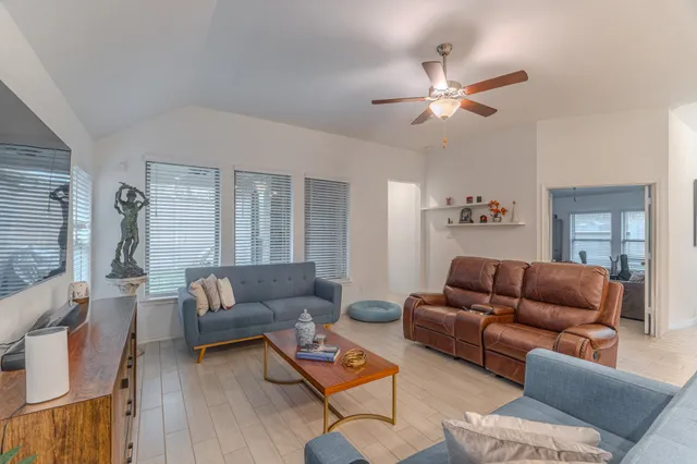 $2,600 | 7419 Caprock Cyn Lane, Porter, TX 77365