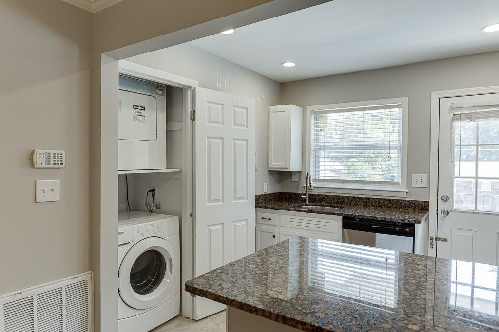 4282 Roswell Road Northeast, Unit D2 Atlanta, GA 30342 - Photo 21 of 42