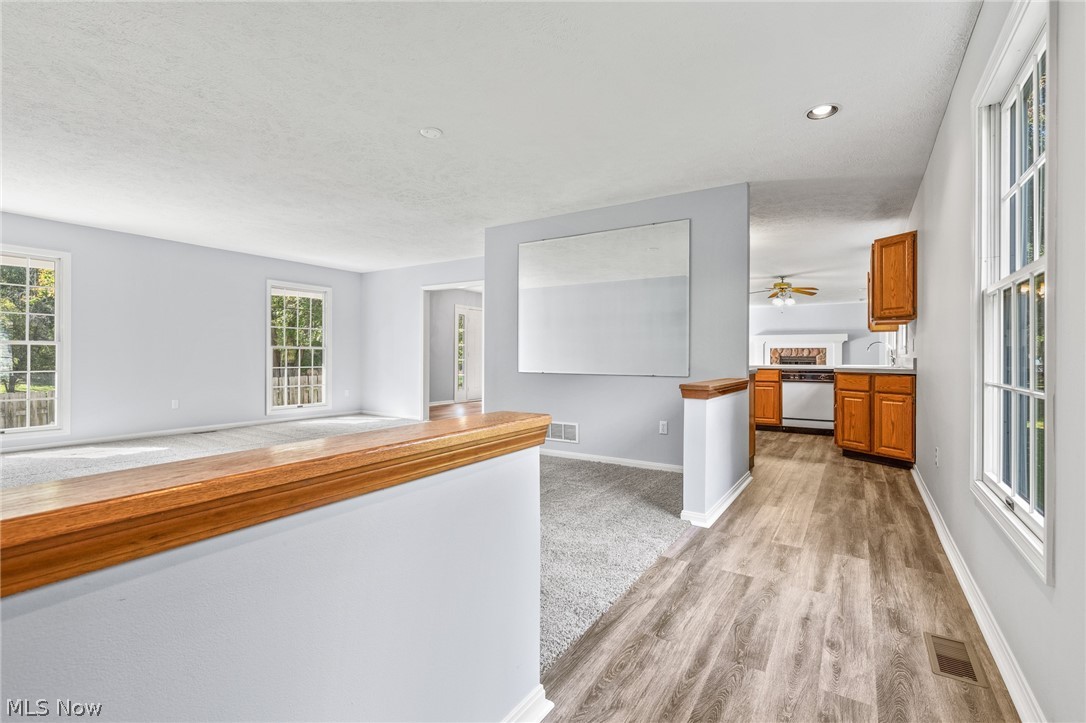 36252 Reeves Road Eastlake, OH 44095 - Photo 11 of 35 Gallery Image 11