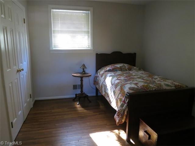 930 Redding Road Asheboro, NC 27203 - Photo 9 of 15 2nd Bedroom.