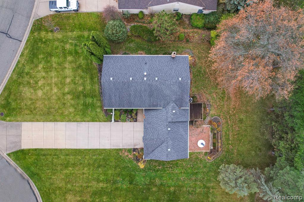 876 Dahlia Lane Rochester Hills, MI 48307 - Photo 38 of 44