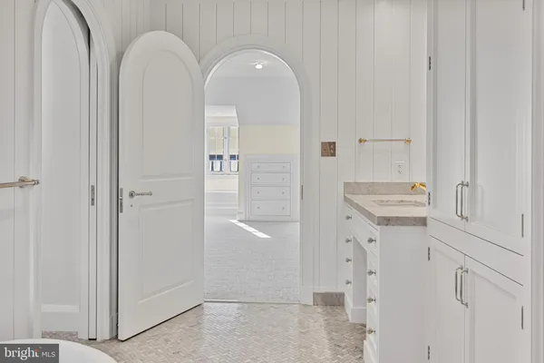 $9,900,000 | 6010 Shipyard Lane, Easton, MD 21601